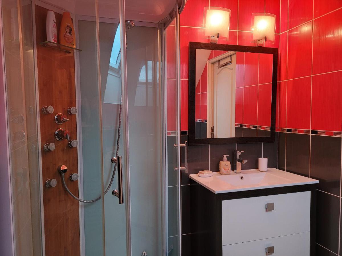 Un Nid Pour La Nuit Villa Bransles Ngoại thất bức ảnh